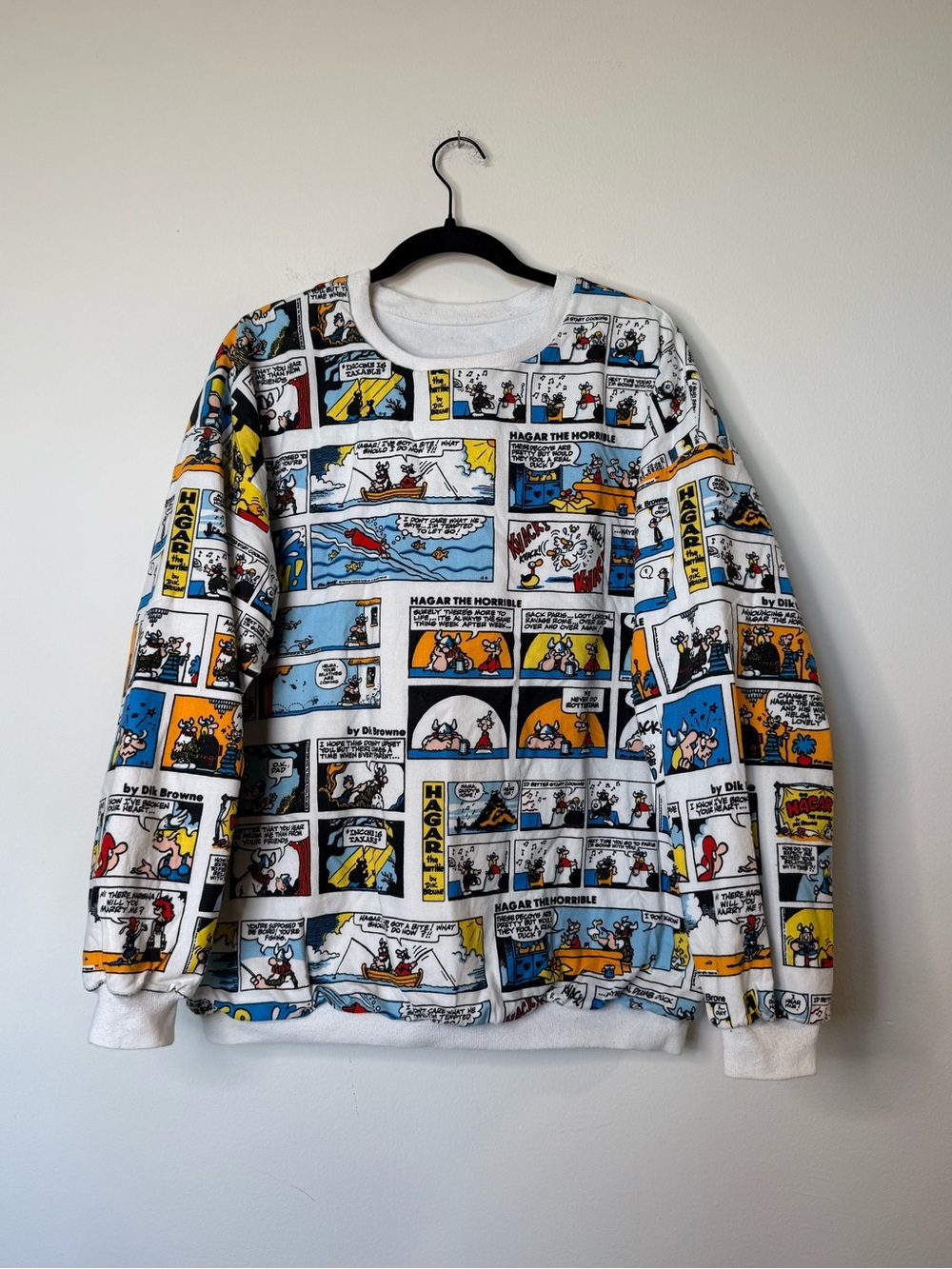 Hagar the Horrible White Comic-Print Crewneck Sweatshirt